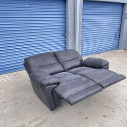 Recliner Couch | Free Delivery 🚚 
