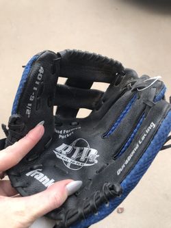Baseball glove- kids
