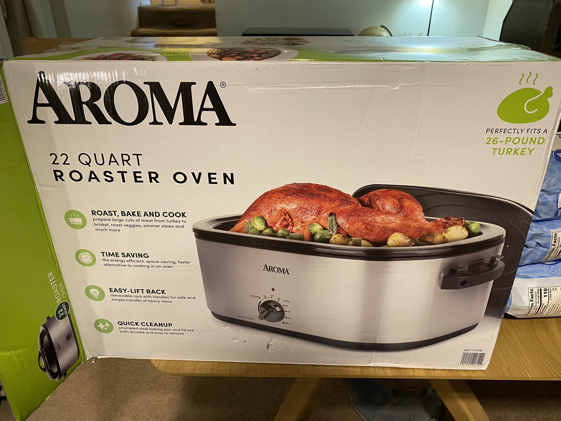 Aroma 22qt Roaster Oven Open Box