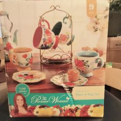 Pioneer Woman Plate And Mug Set