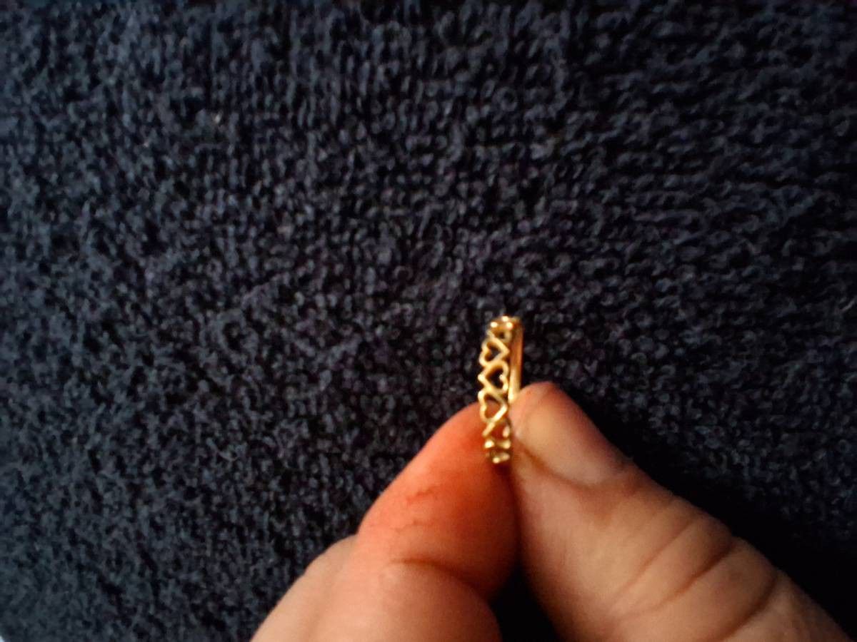 10K Gold Woman's Heart Ring ( Weight 0.9 Grams)