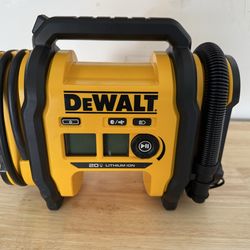 Dewalt Portable Inflator
