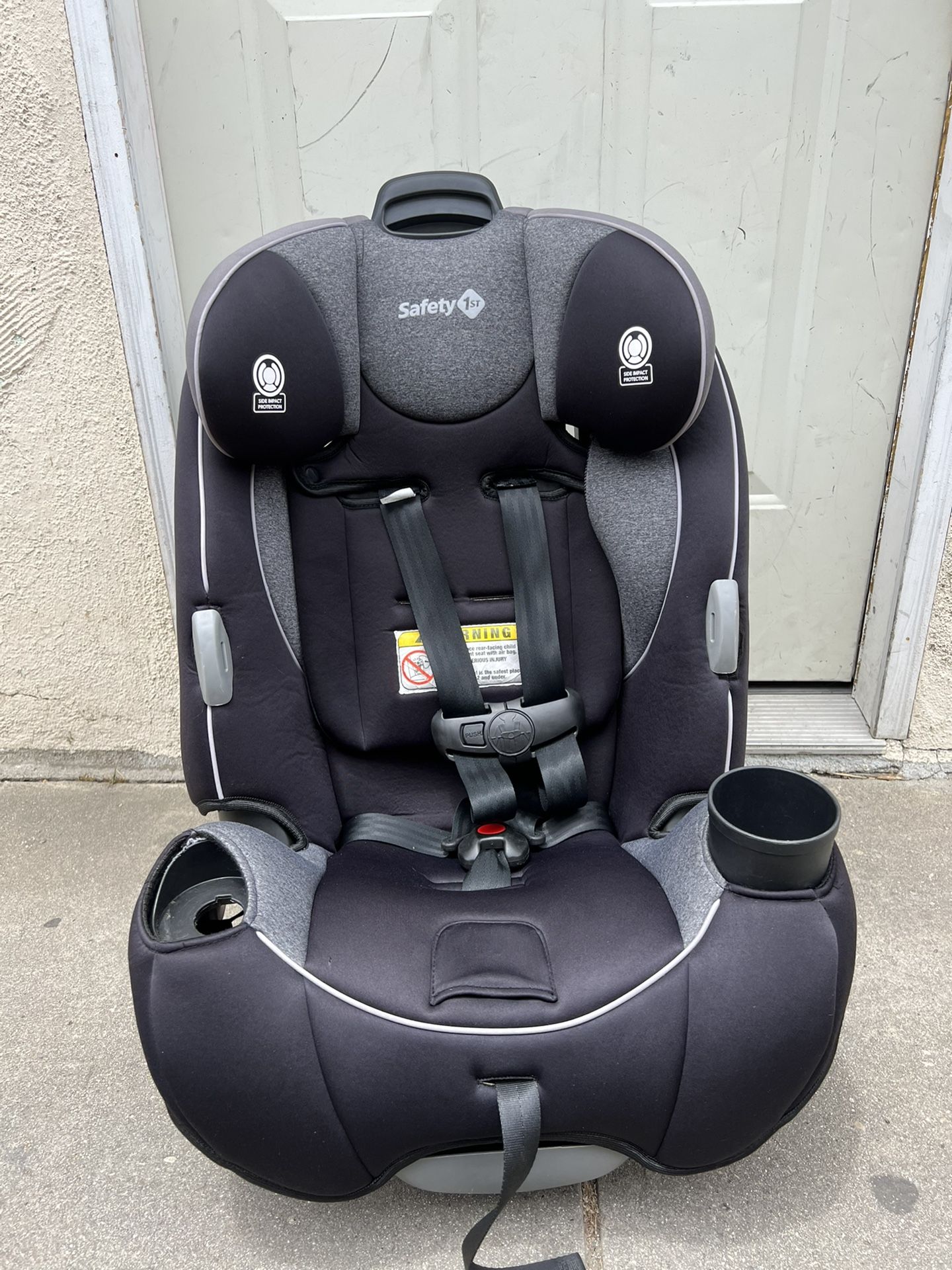 CAR SEAT SAFETY 1ST CONVERTIBLE 