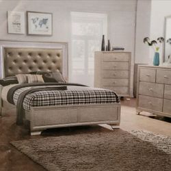 4 Pcs Bedroom Set Queen Especial Today $899