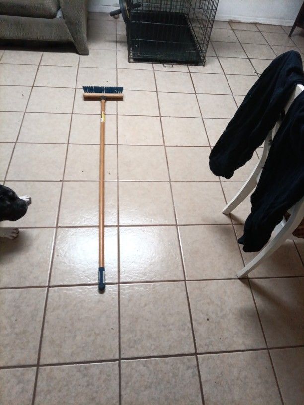 Heavy Duty Deck Brush '12 ......$10