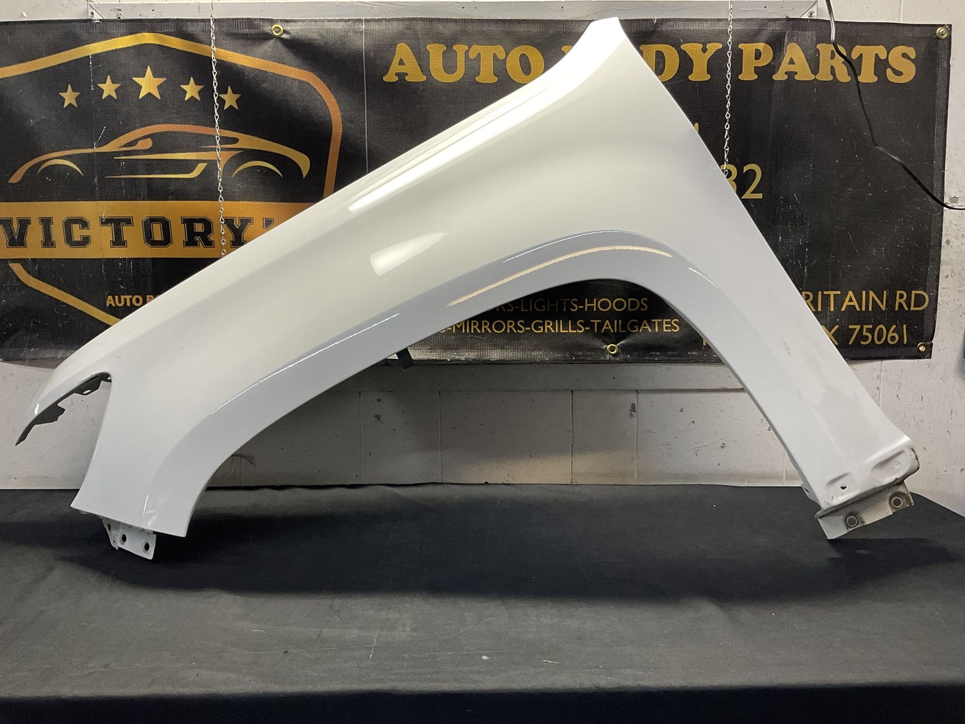 CHEVY COLORADO 2015-2022 LH FENDER OEM