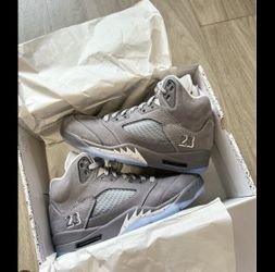 Wolf grey 5
