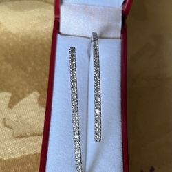 🍀LIKE NEW Gorgeous Diamonds In925 Sterling Silver 6/7” Bangle. $ 310 TODAY ONLY 🎈🎈