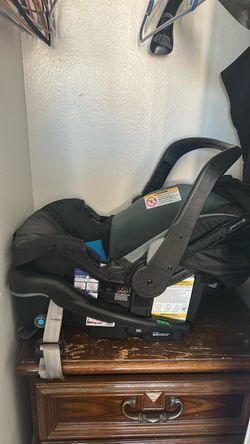 Infant car seat