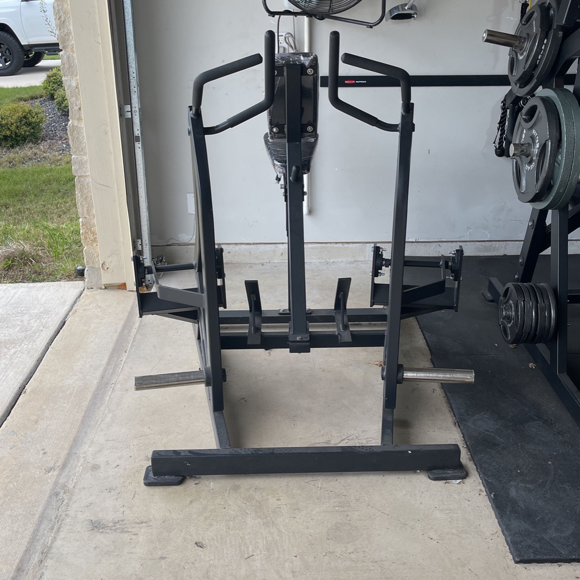 Hammer Strength Chest Supported Row for Sale in San Antonio, TX OfferUp