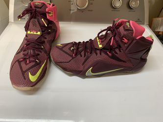 Men’s Lebrons - Size 14