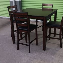 Dining Table 🍽 