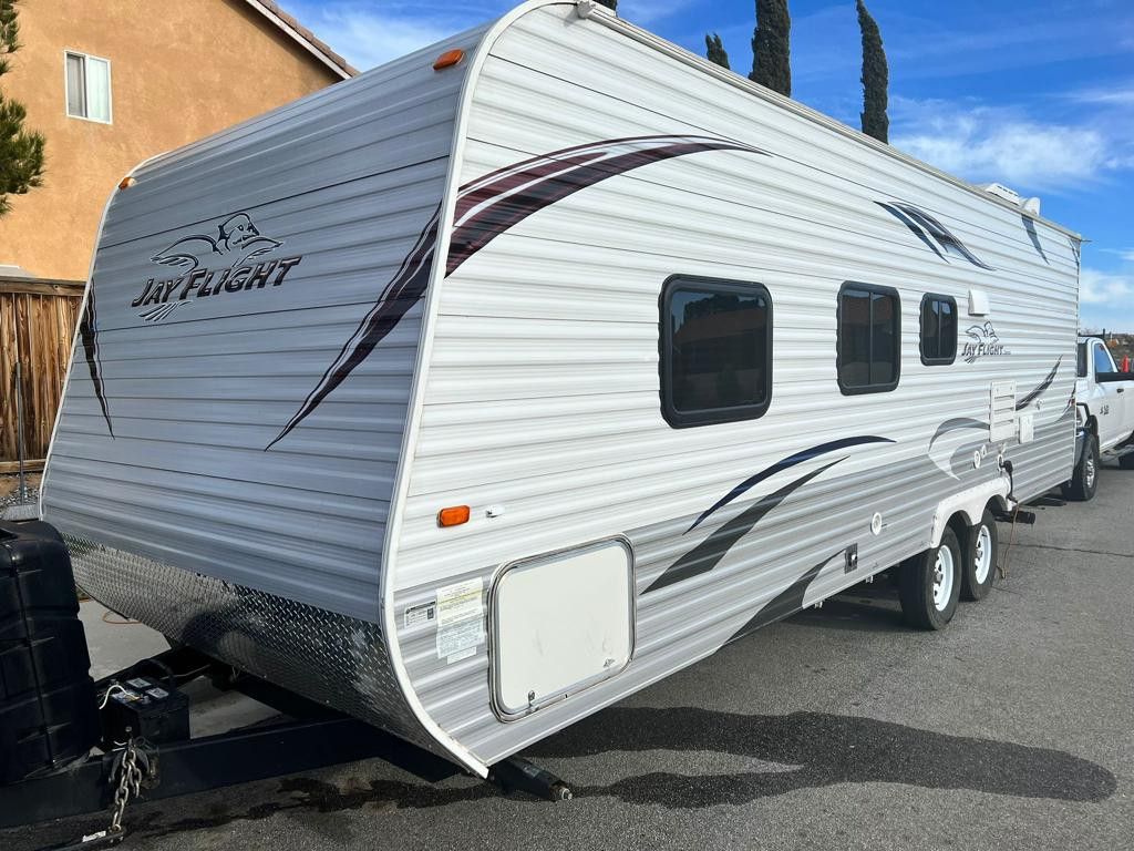 2014 Jay flight Travel Trailer In Victorville Ca for Sale in Fontana