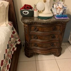 Kind Zize Bedroom Set