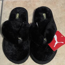 Puma Fluff Sandals SIZE 4