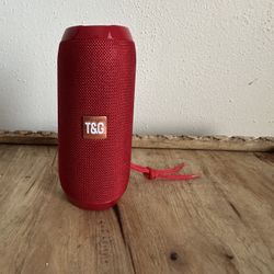  Waterproof/Outdoor Bluetooth Speaker 