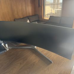Samsung 49” odyssey Gaming Monitor 