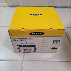 BELLA 5 quart stainless steel programmable slow cooker