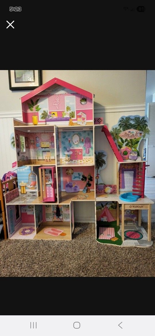 KidKraft Doll House