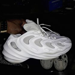 ** ADIDAS ADIFOM Q SNEAKERS/ SIZE 8 ** $100
