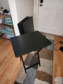 Folding tables