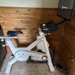 Myxfitness Exercise Bike 