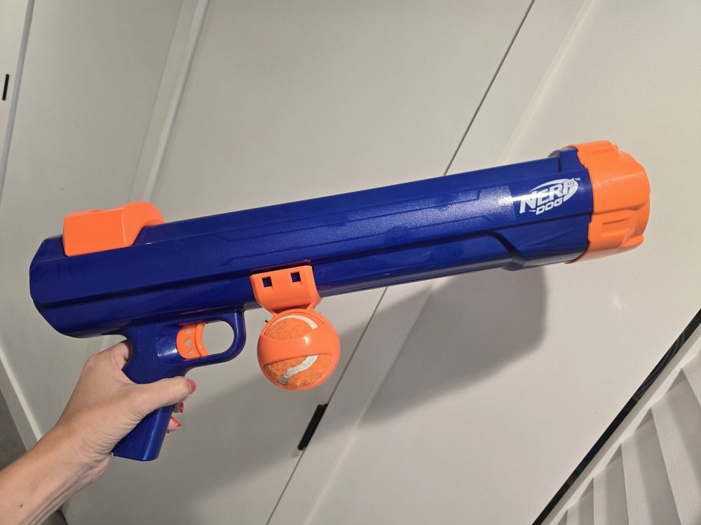 Nerf Dog Tennis Ball Blaster Dog Toy, Large