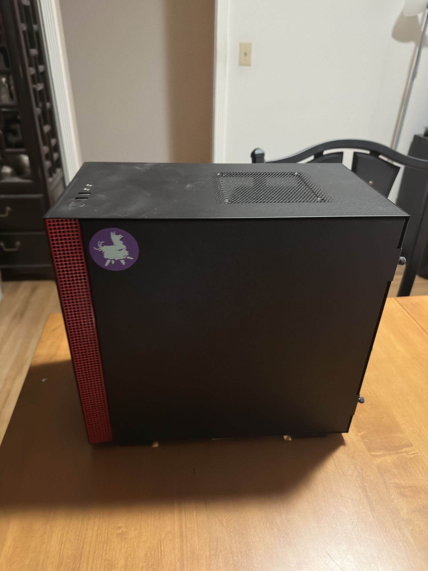 NZXT H200 Mini ITX Case