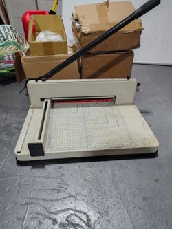 Paper Cutter