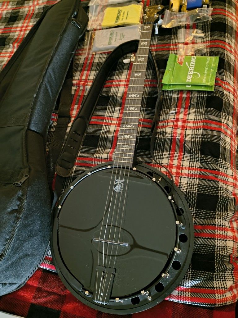 Deering Goodtime Blackgrass Special Ultimate Beginners Bundle
