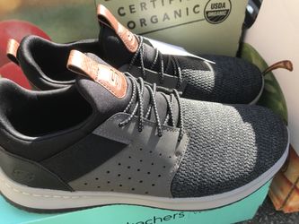 Men’s Skechers Size 12