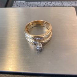 Beatiful Ring Whit Diamonds Real Gold No Fake