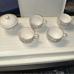 Four Martha Stewart Coffee Cups and Sugar Bowl with Lid
