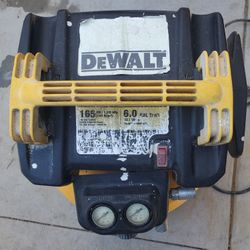 Dewalt Compressor 