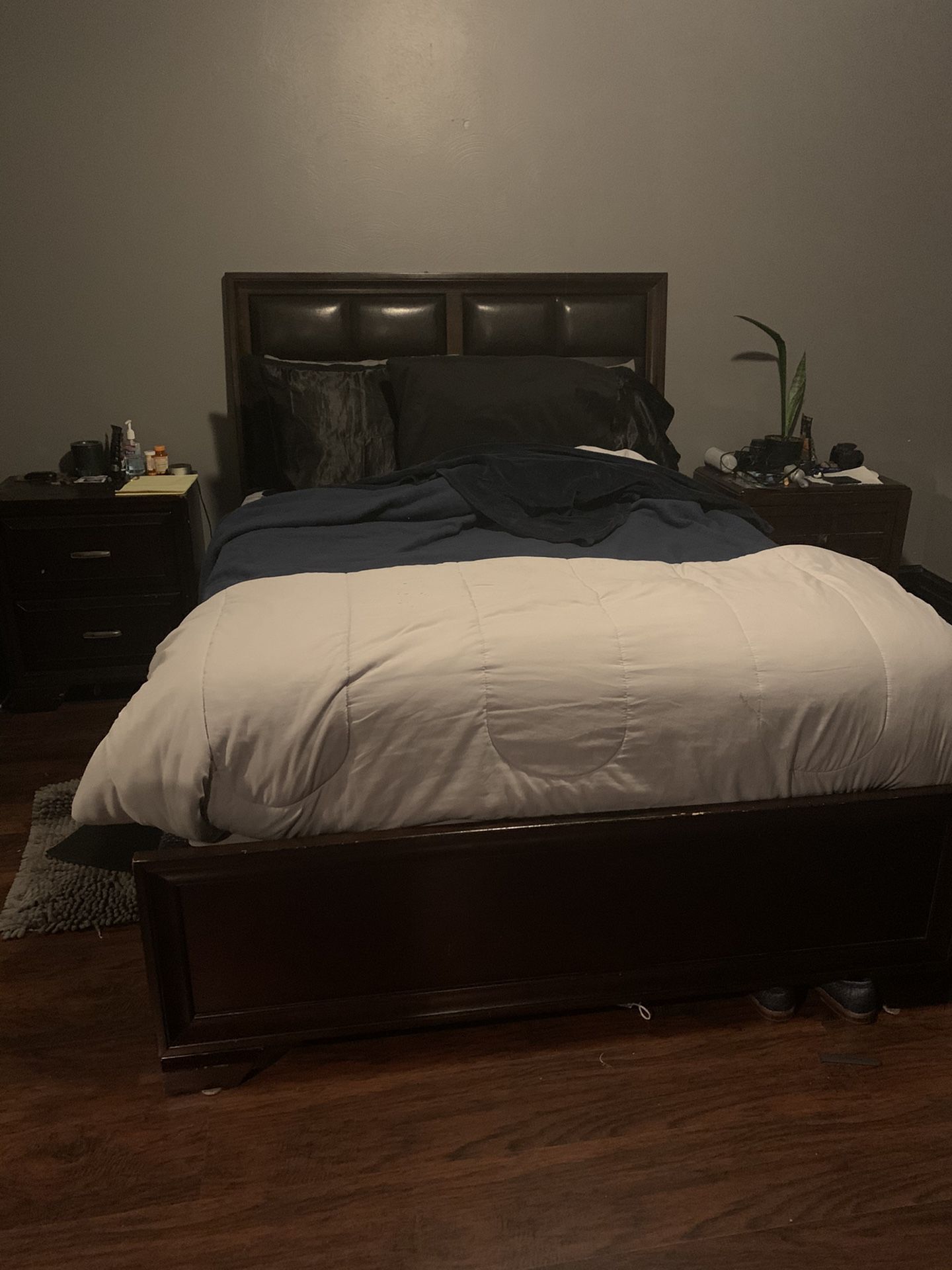 Queen bed frame with dresser and 2 night stands
