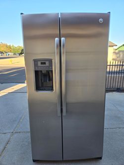 Refrigerator GE Stainless Steel