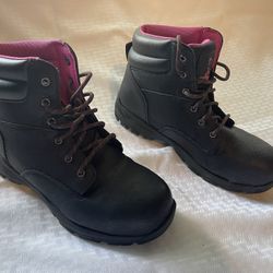 Brahma Black, 6” High, Safety Shoes, IS Women’s Size 7.5