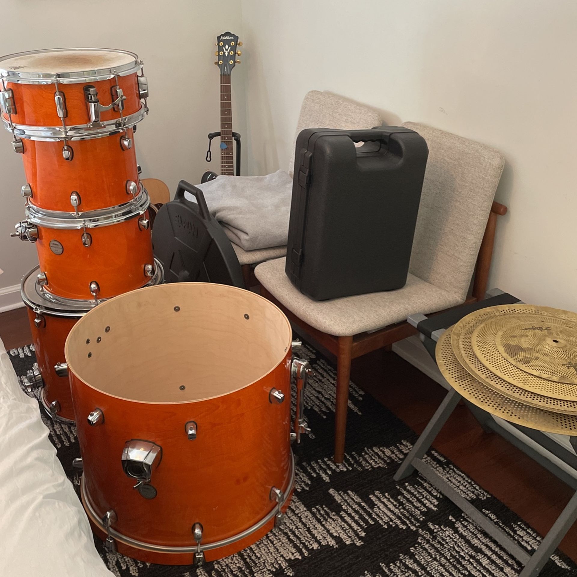 Mapex Meridian Birch Drumset w/ Paiste cymbals and DW5000 double bass pedal