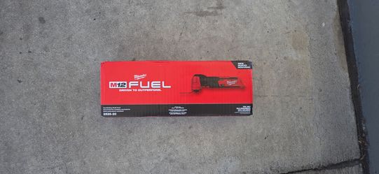 Milwaukee M12 FUEL Oscillating Multi-Tool 2526-20