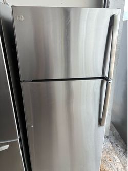 REFRIGERATOR GE 28”