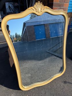 Vintage Ornate Gold Wall Mirror – French Provincial Style