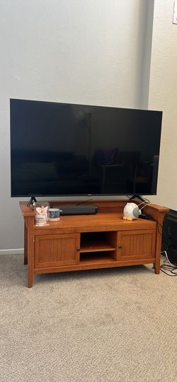 Solid wood TV stand