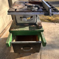 Vintage Bench Top Table Saw