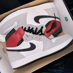 Jordan 1 Smoke Grey Deadstock