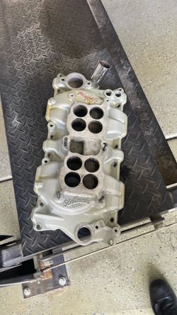 Duel quad Chevy intake manifold