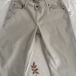 Like New Beige Levis Pants For Women’s Size 12 Long Is For Tall Women No Rips No Stains 