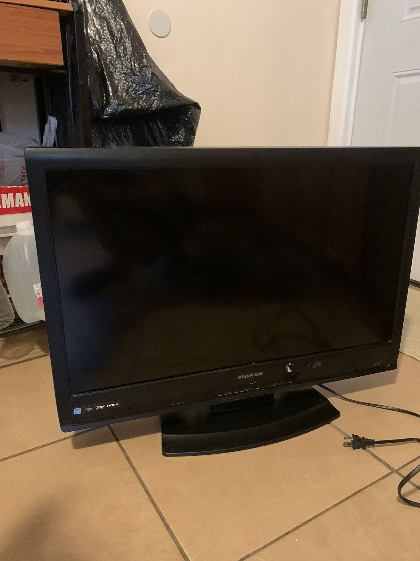32 Inch TV