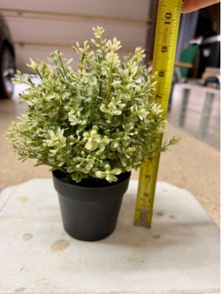 Artificial potted plant