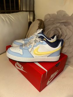 Nike size 5 y