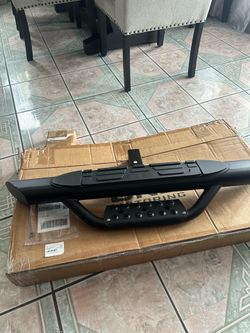 Two step towing hitch for trucks and SUVs